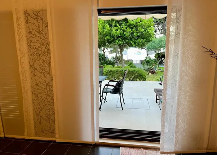 Seaside Holidayhouse , Apartment